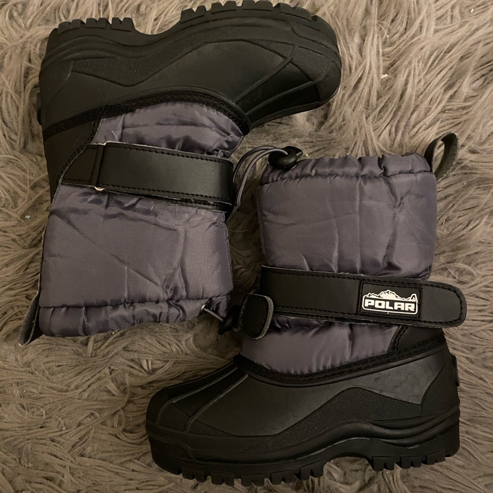 LITTLE GIRL SNOW BOOTS, SIZE 11C